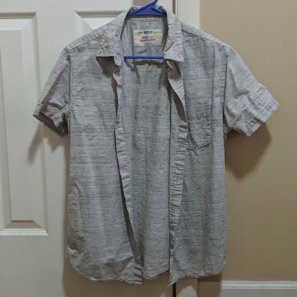 🌷Urban pipeline big boys button down shirt Small